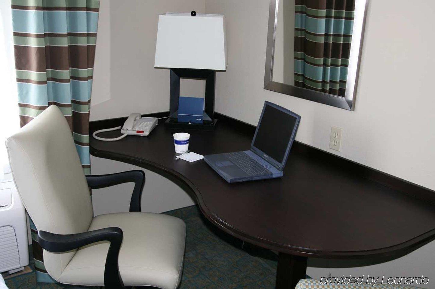 Hampton Inn & Suites Крауфордсвілл Номер фото